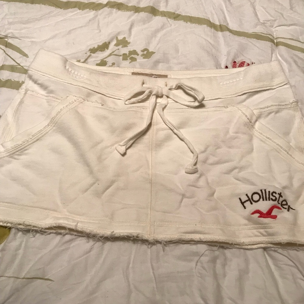 Hollister Skirt. Size L